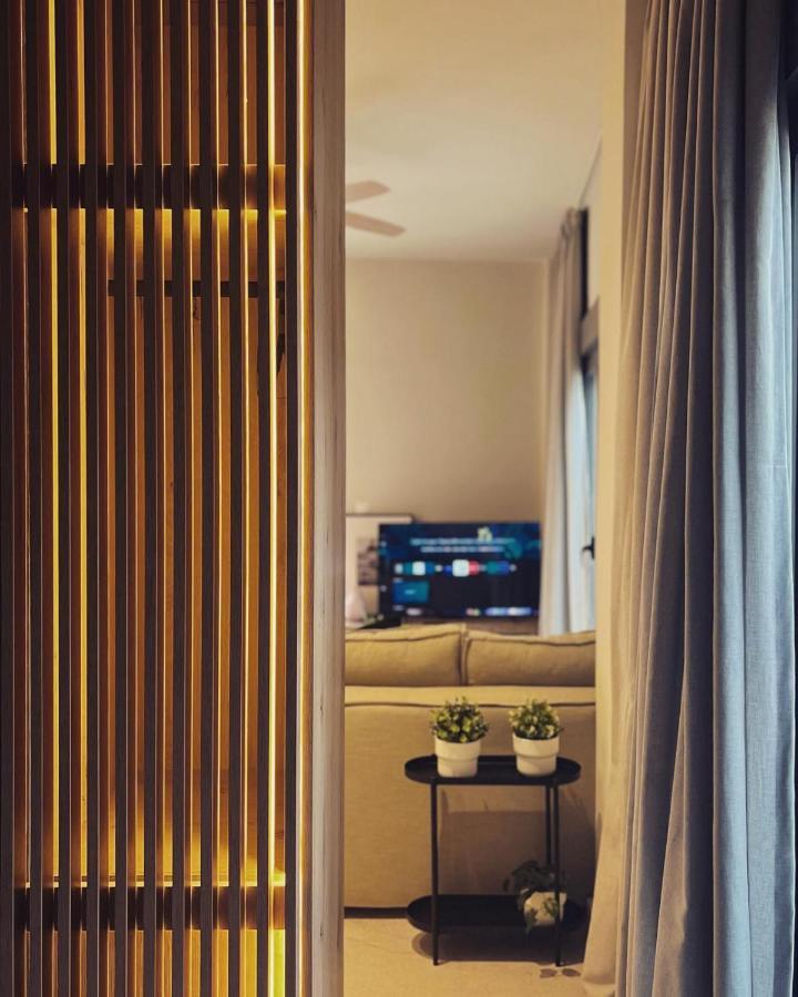 Luxurious Wooden Detail Flat In City Center Χαλκίδα Εξωτερικό φωτογραφία